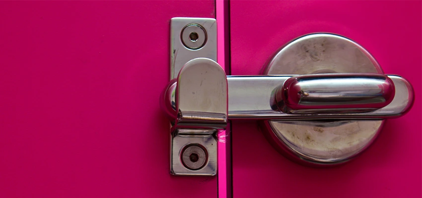 Childproof Gate Lock in Placentia, California